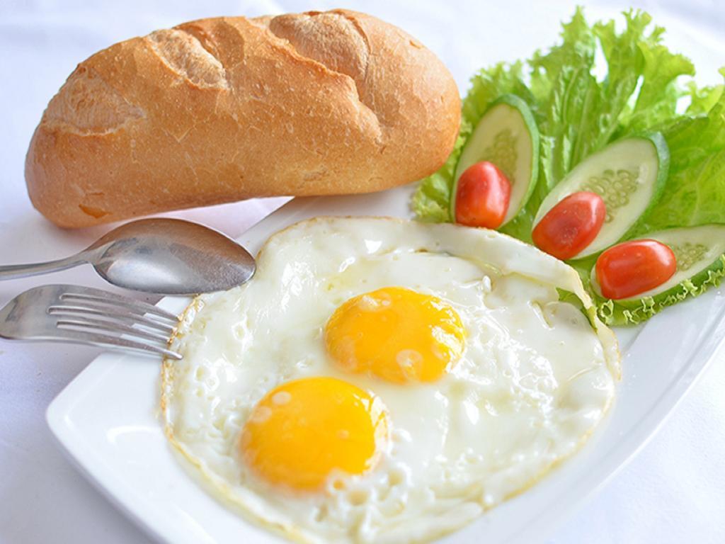 Ruby Bistro Hotel Huế Kültér fotó
