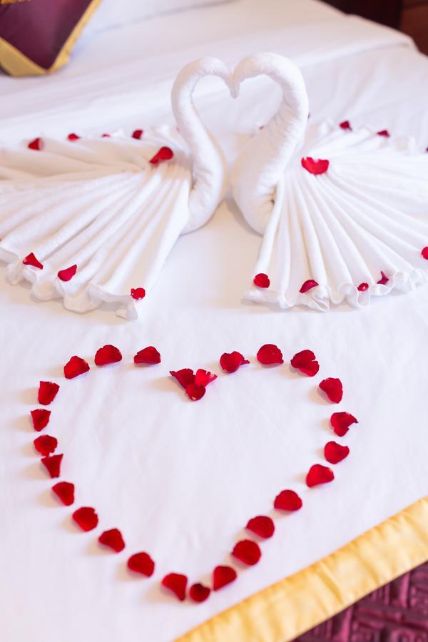 Ruby Bistro Hotel Huế Kültér fotó
