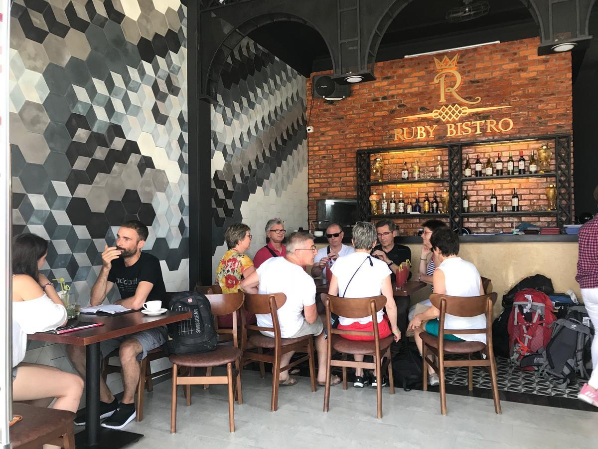 Ruby Bistro Hotel Huế Kültér fotó