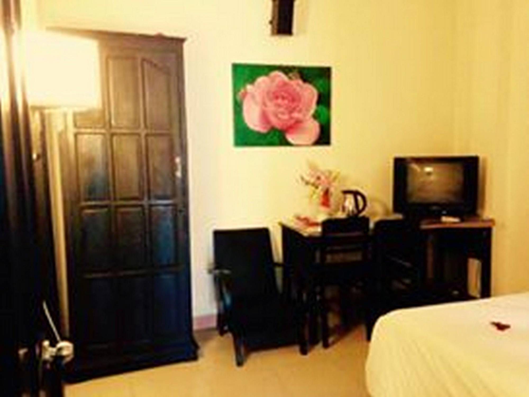 Ruby Bistro Hotel Huế Kültér fotó